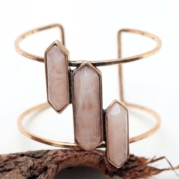 Diverged Resin Cuff - Picture 2 of 5